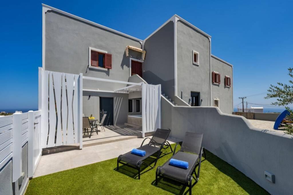Christianna & George Luxury Hot Tub Apartment Φηρά Εξωτερικό φωτογραφία