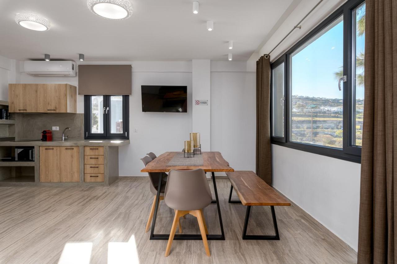 Christianna & George Luxury Hot Tub Apartment Φηρά Εξωτερικό φωτογραφία
